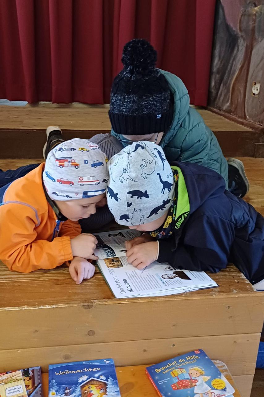 Buchausstellung 2025