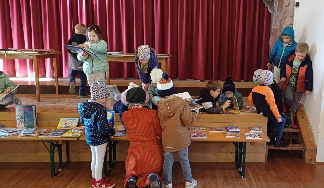 Buchausstellung 2025